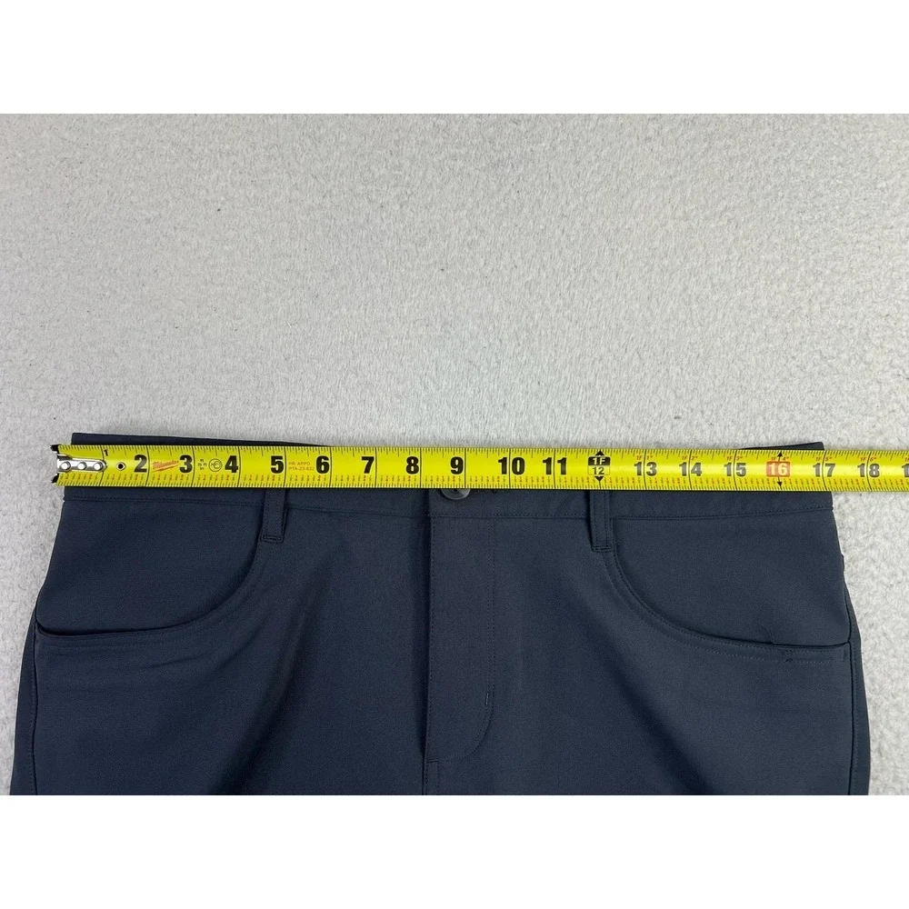 Vuori Meta Pants Mens 32x30 Gray Performance Stretch Travel Chino V430-S